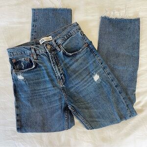 Zara “The HW Kick” Jeans‎